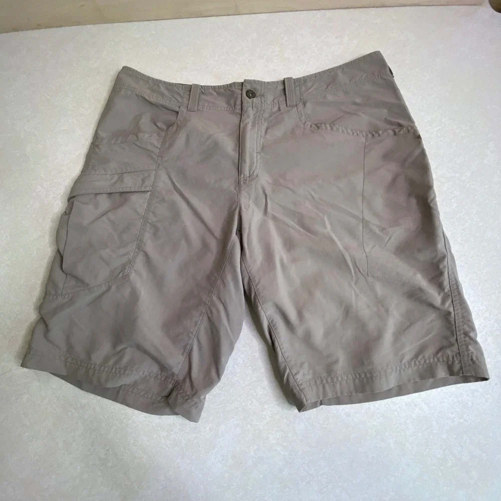 Mountain Hardwear Mens 36 Hiking Shorts Tan Nylon Cargo Outdoor Trekking